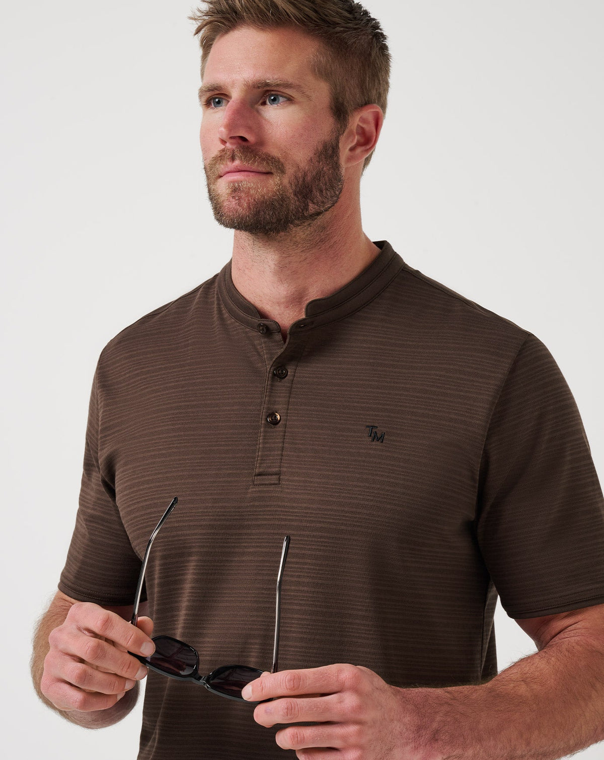 TravisMathew | Winning Record Henley Polo - Chocolate Brown