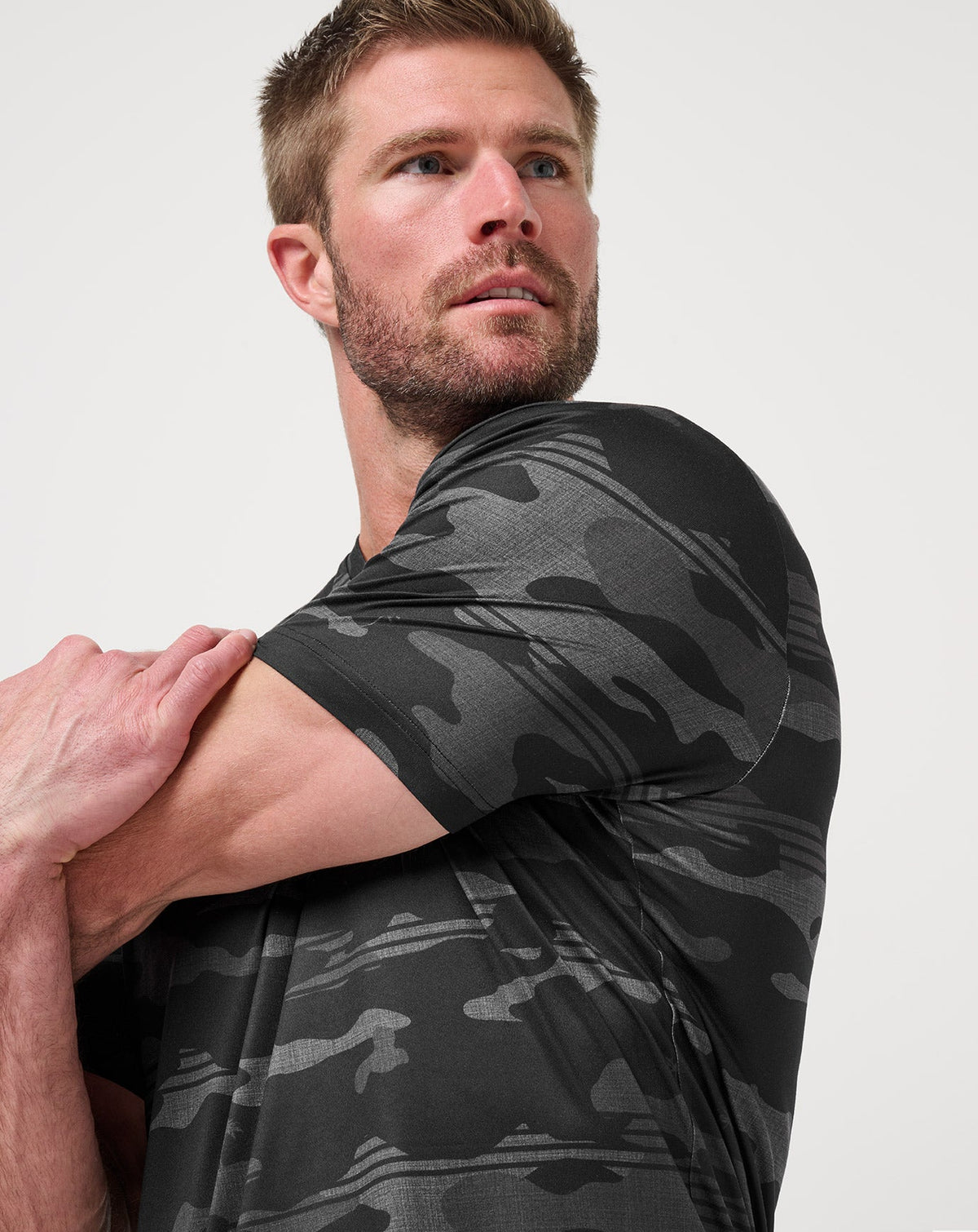 TravisMathew | Season Stealth Tee - Black