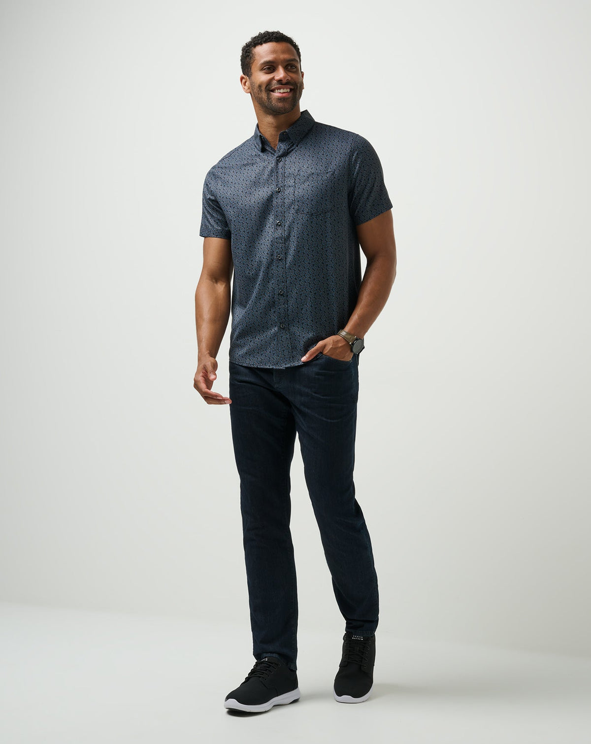 TravisMathew | Techwoven Country Mile Button-Up - Black