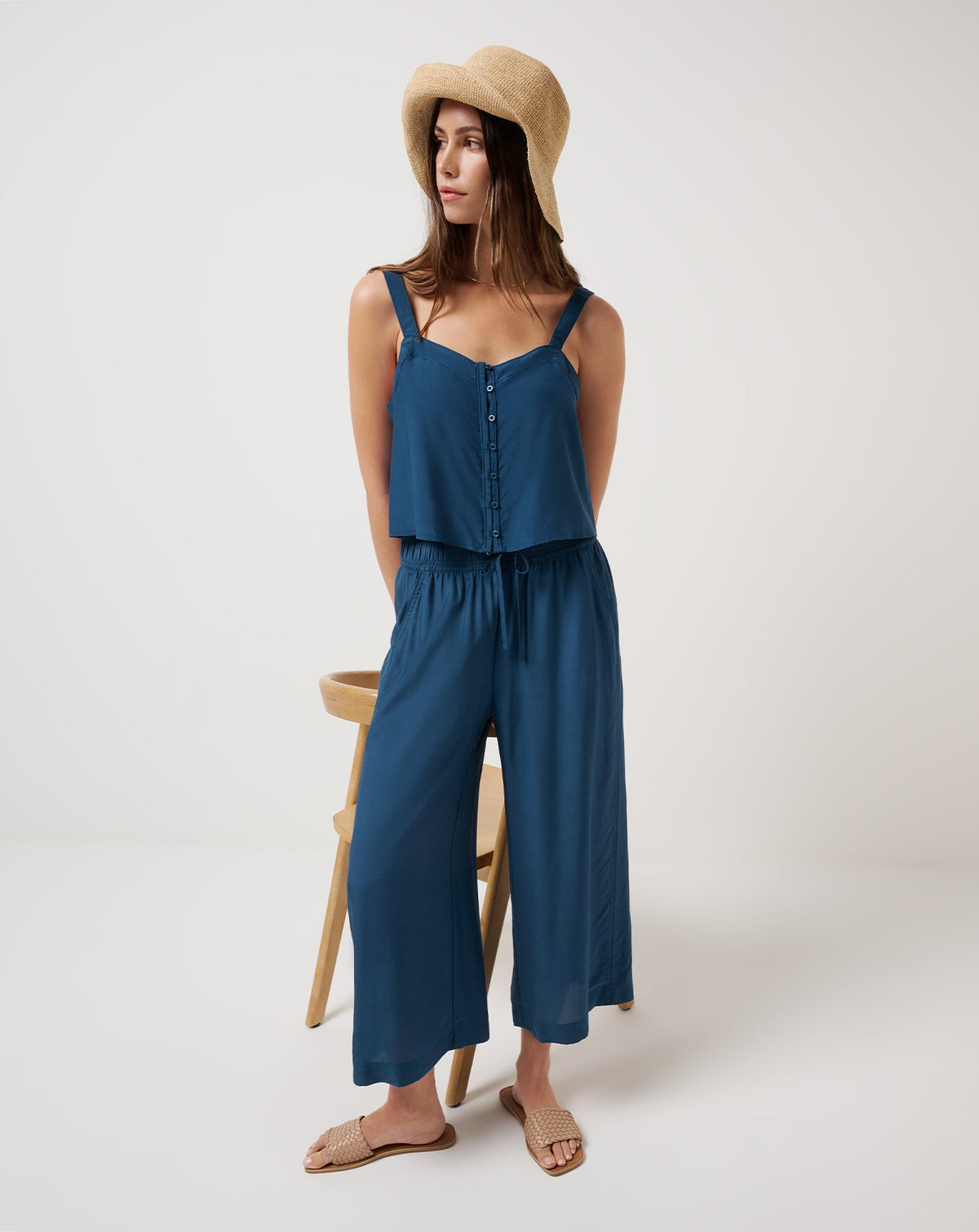 TravisMathew | Savanna Cropped Wide Leg Pant - Poseidon