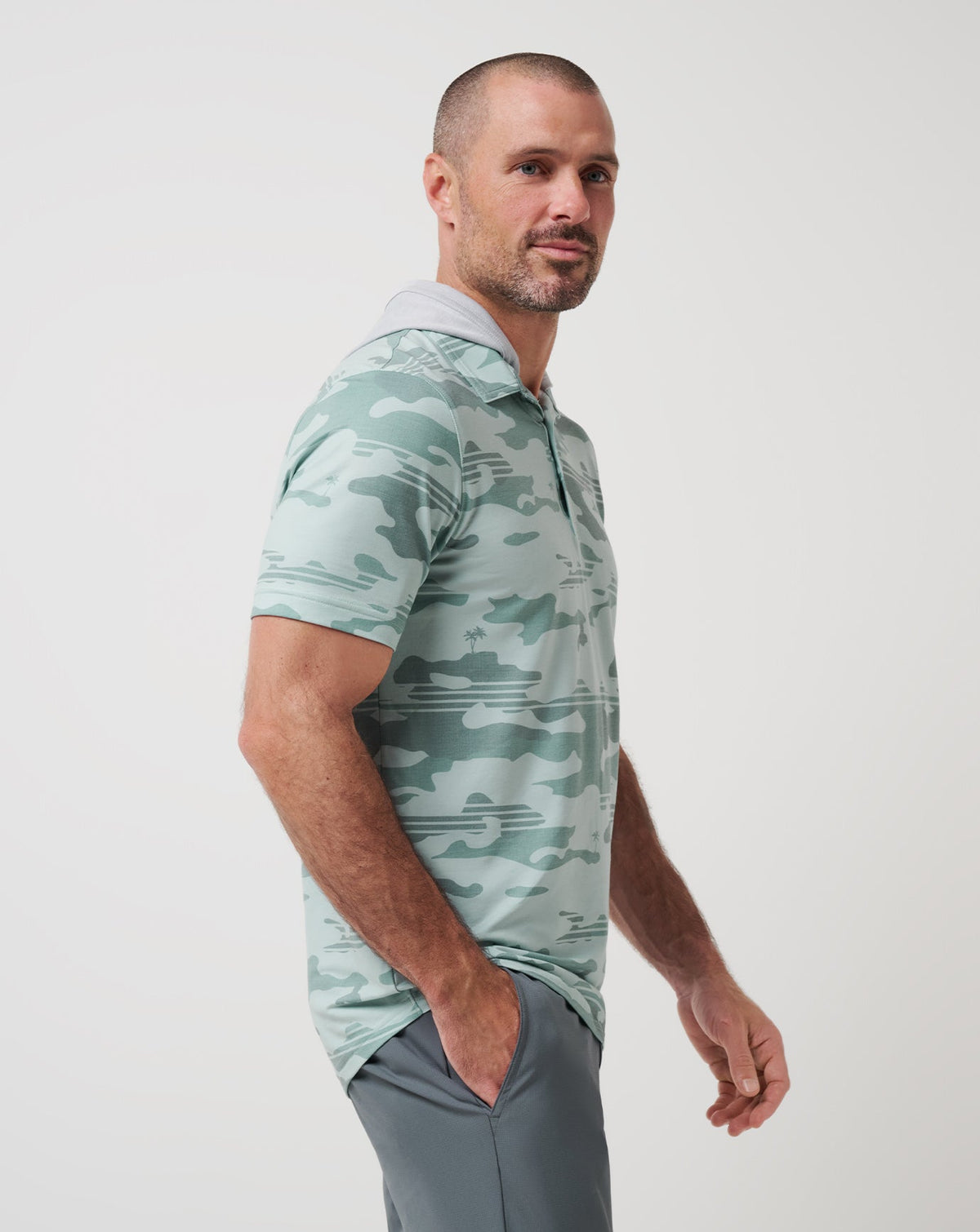 TravisMathew | Featherweight Stealth Polo - Gray Mist
