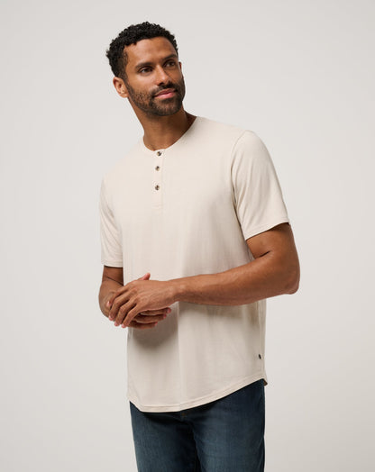TravisMathew | Cloud Henley Tee - Italian Sand