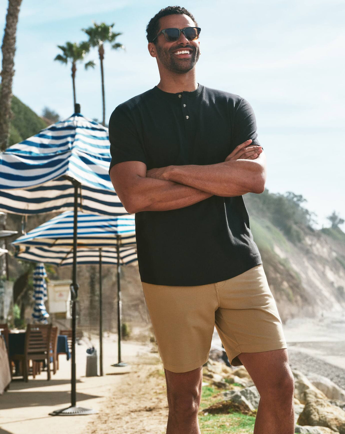 TravisMathew | All Adrift Tee - Black