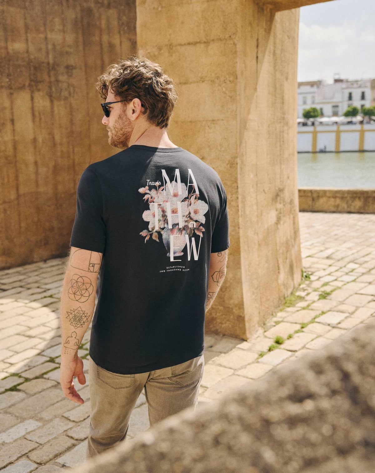 TravisMathew | Art Scene Tee - Black