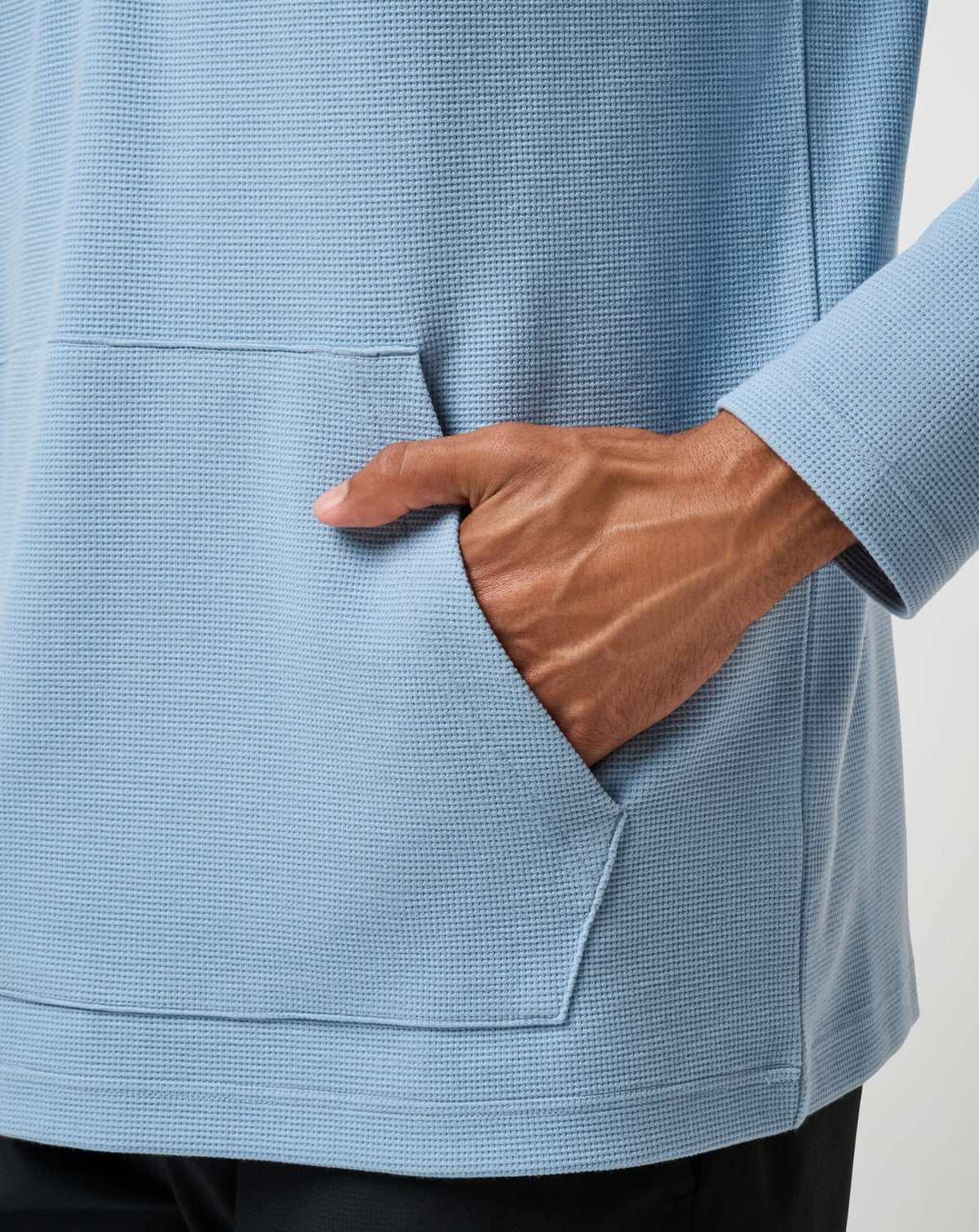 TravisMathew | Performance Waffle Quarter Zip - Dusty Blue
