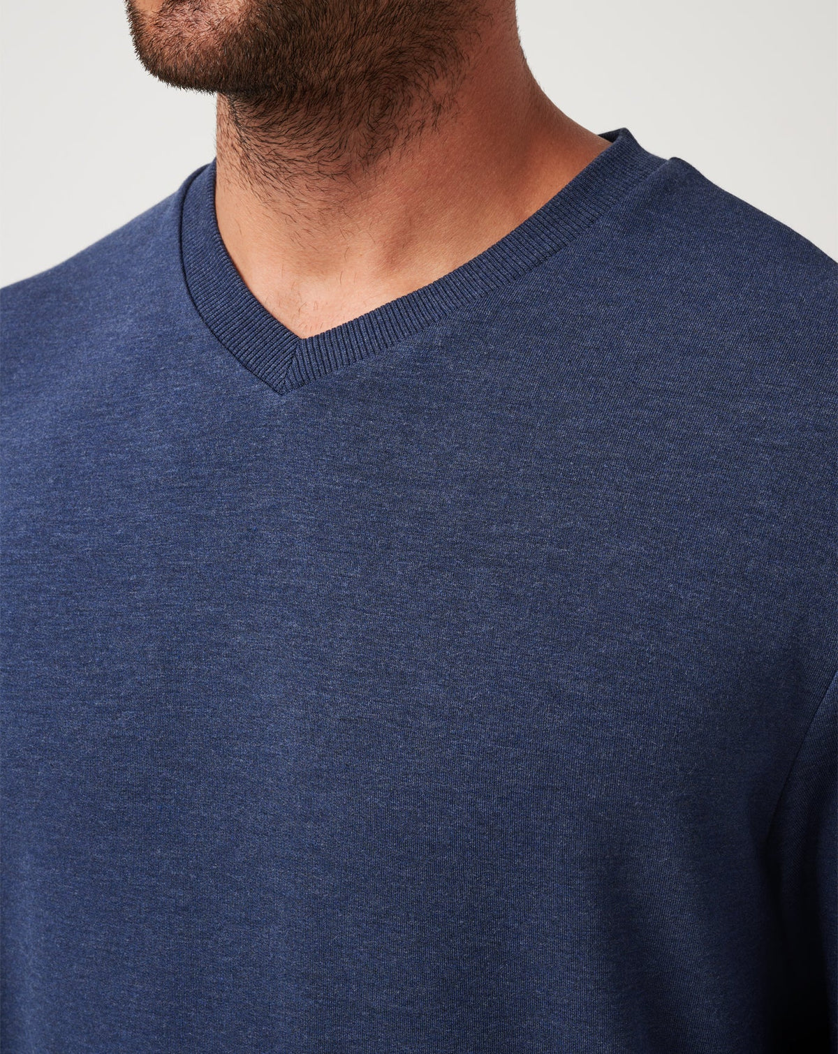 TravisMathew | Amenities V-Neck Crew - Heather Blue Nights