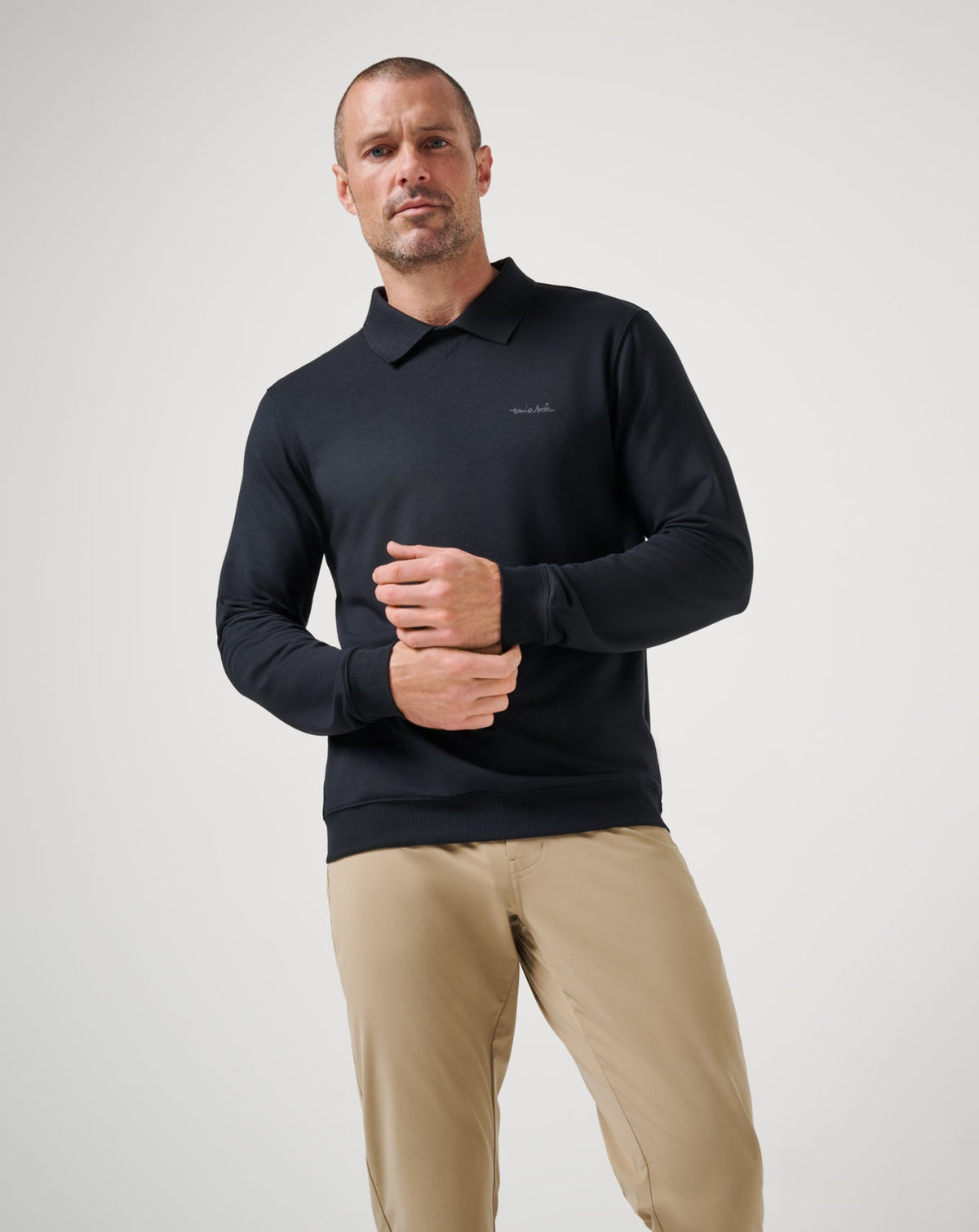 TravisMathew | Amenities Collar Crew - Black