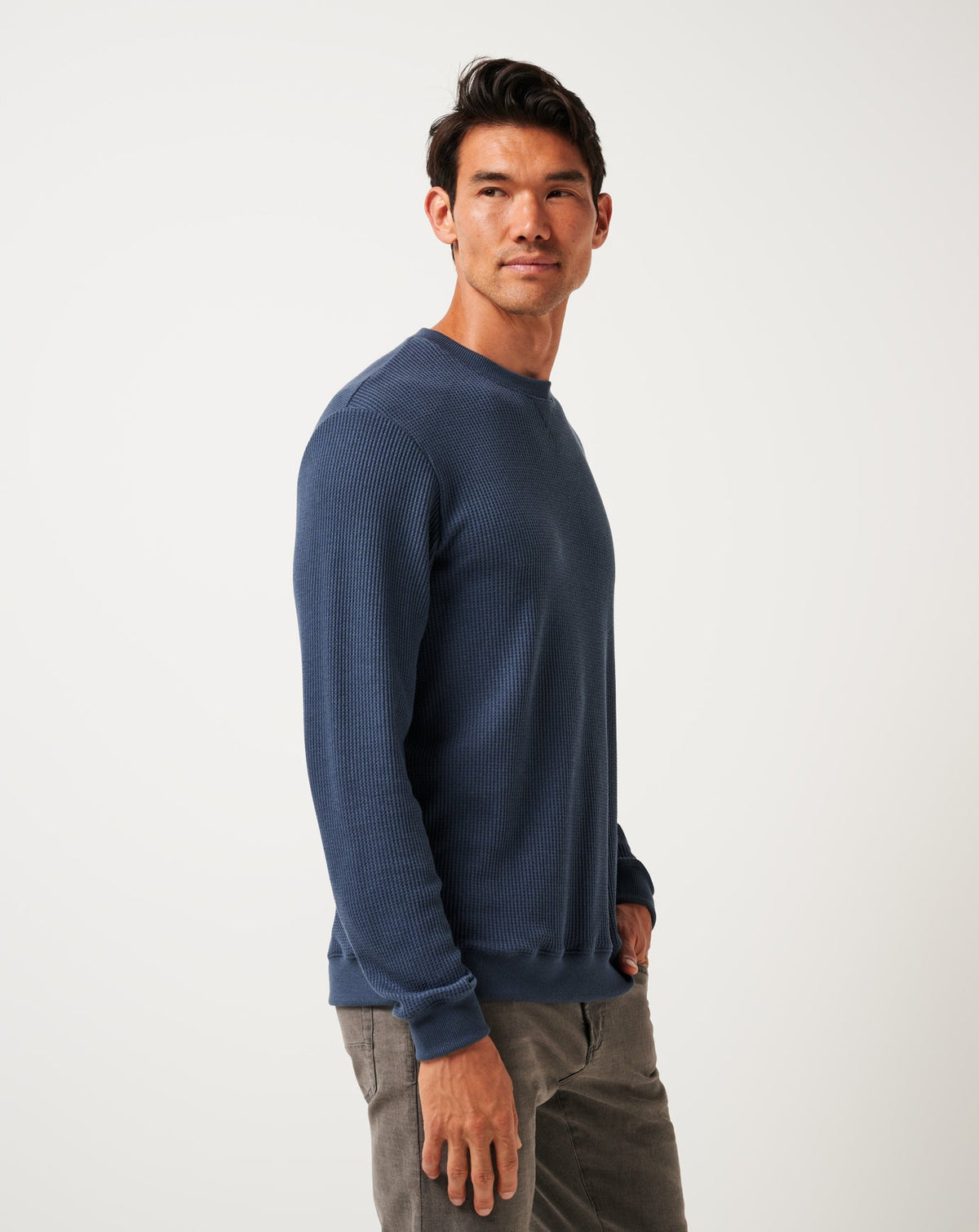TravisMathew | Nonrev Long Sleeve Crew - Mood Indigo/Vintage Indigo