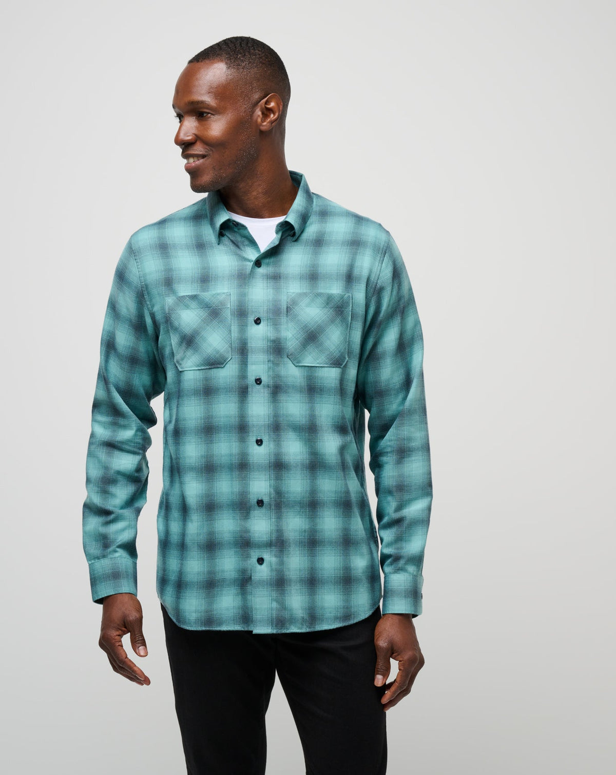 TravisMathew | Cloud Flannel Plaid Button-Up - Total Eclipse/Cameo