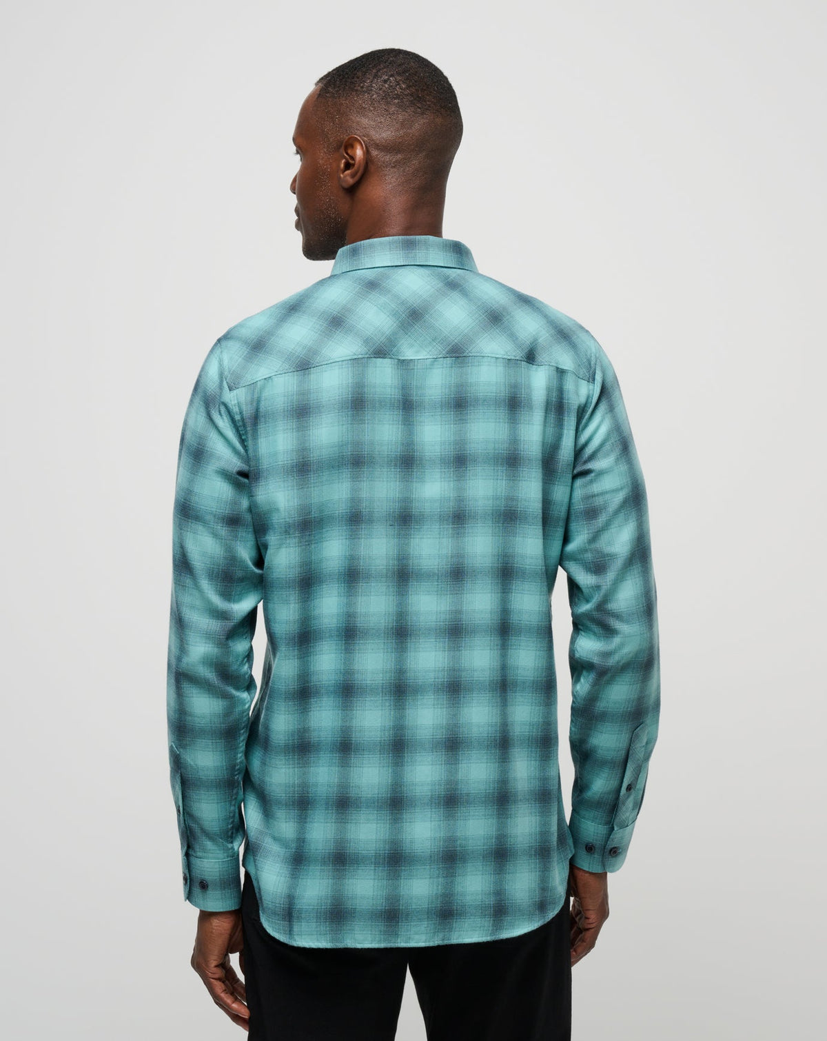 TravisMathew | Cloud Flannel Plaid Button-Up - Total Eclipse/Cameo