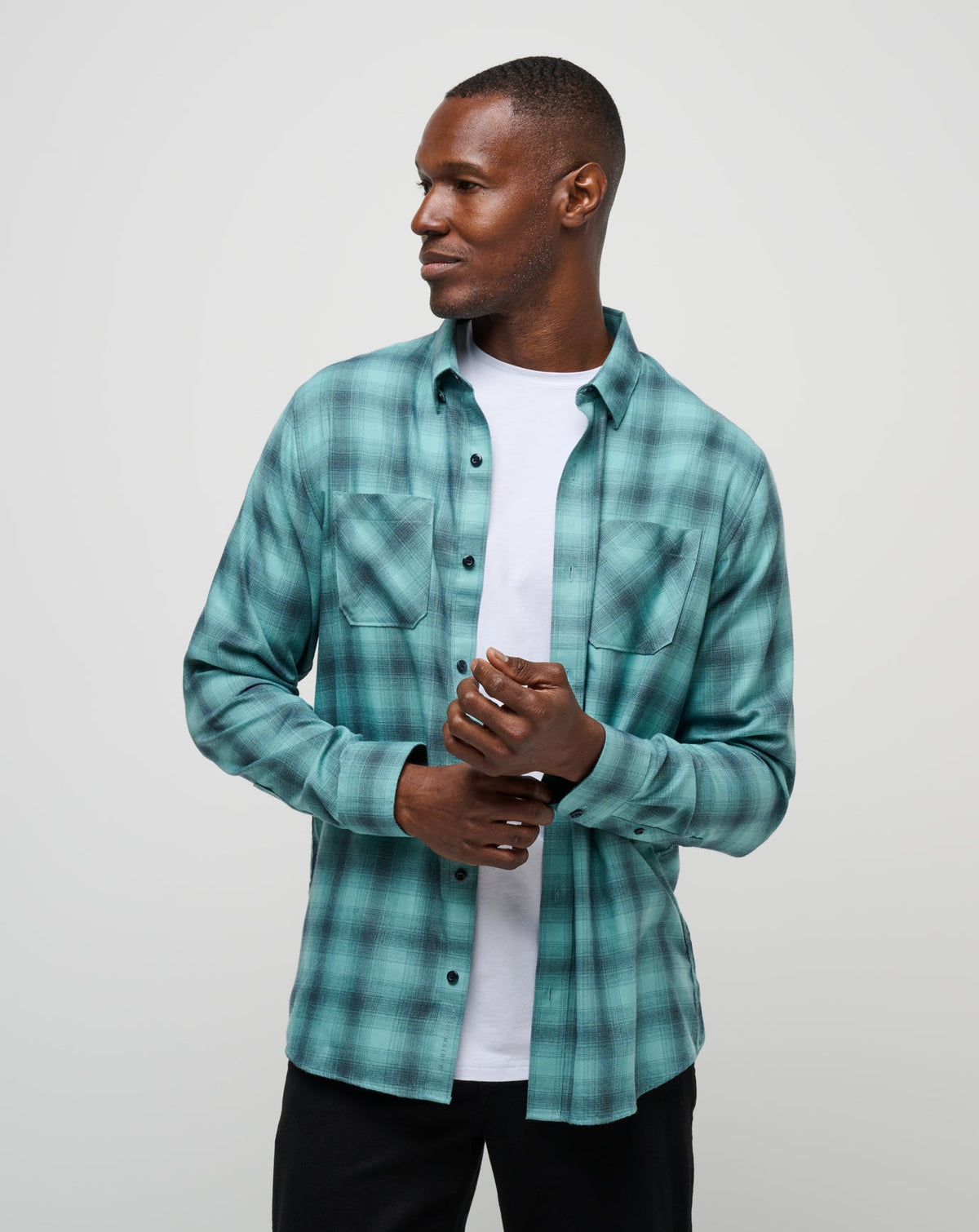 TravisMathew | Cloud Flannel Plaid Button-Up - Total Eclipse/Cameo