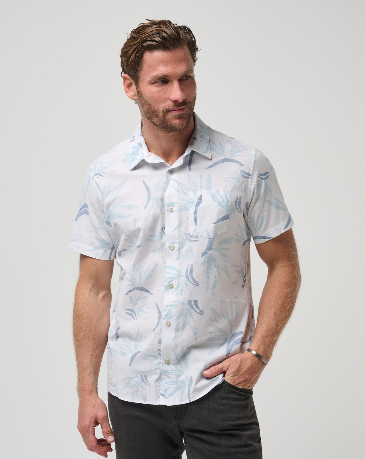 TravisMathew | The Thick Of It Button-Up - White/Quiet Harbor
