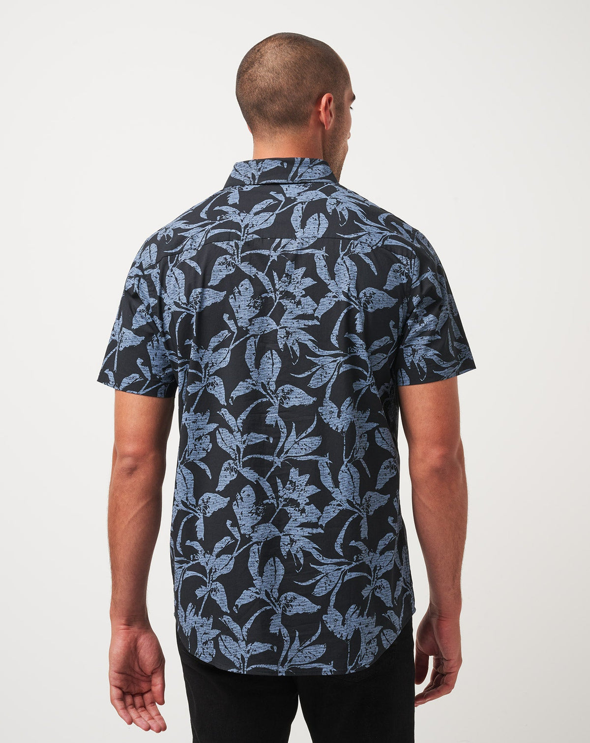TravisMathew | Photo Finish Button-Up - Black