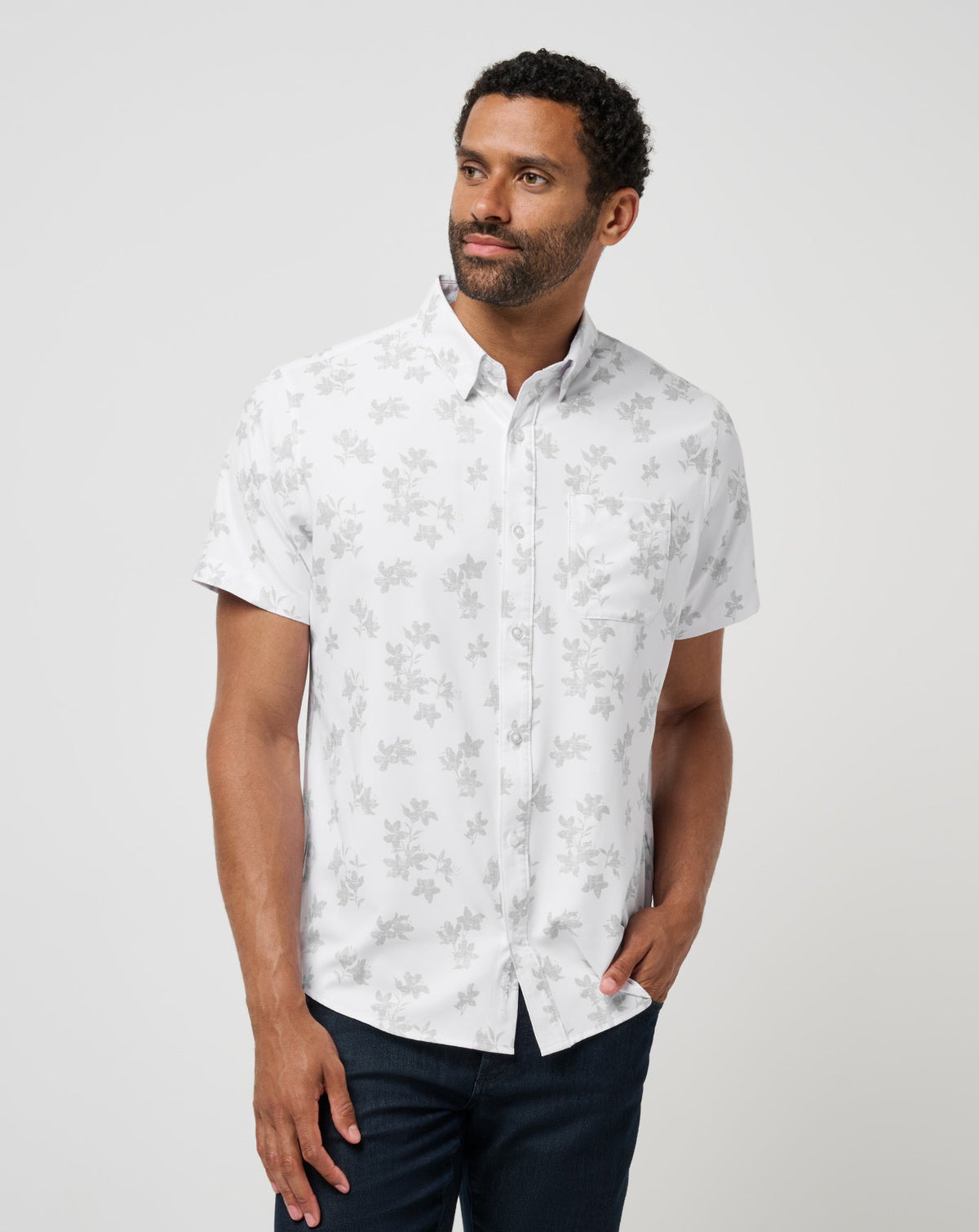 TravisMathew | Mist On The Lake Button-Up - White
