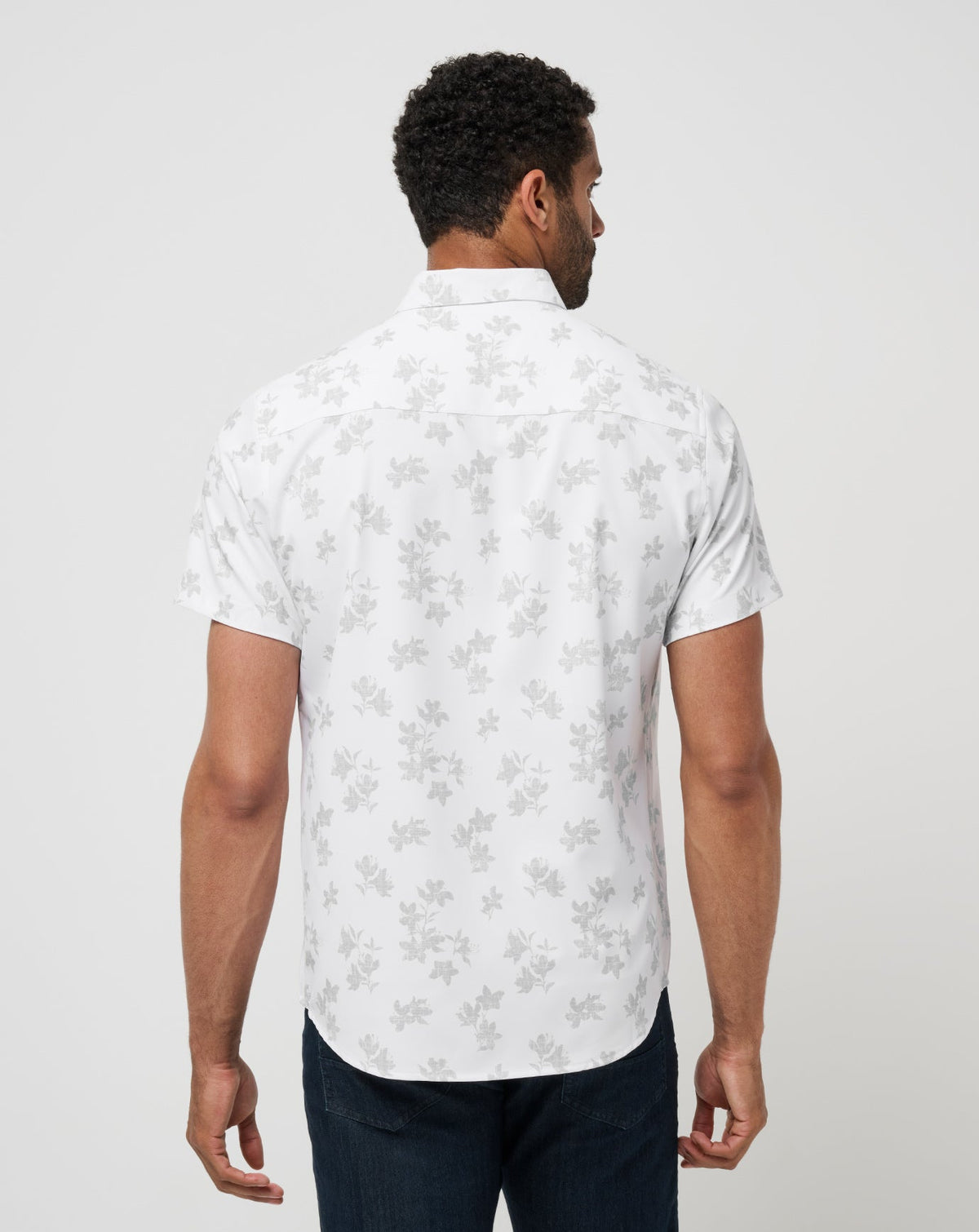 TravisMathew | Mist On The Lake Button-Up - White