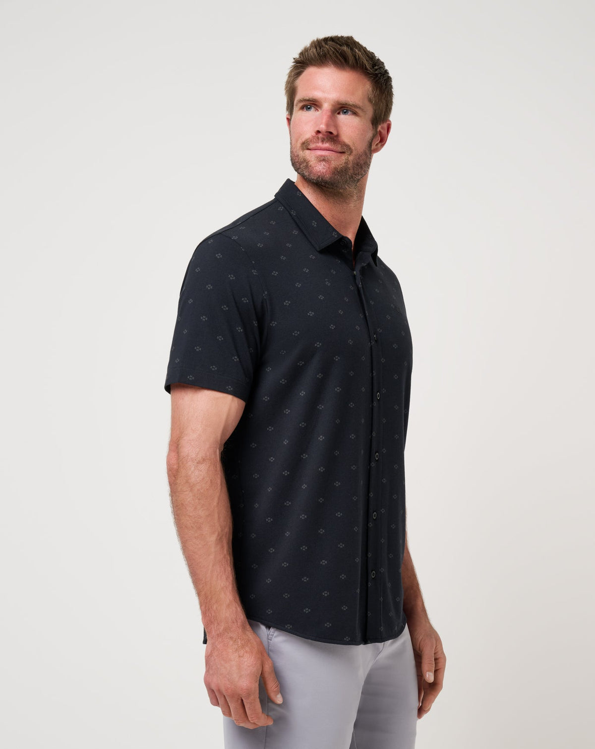 TravisMathew | Shore Of It Button-Up - Black