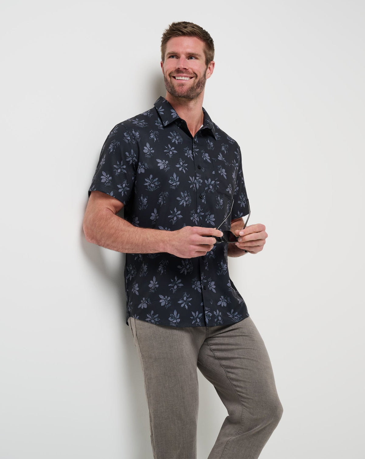 TravisMathew | Techwoven Seamate Button-Up - Black