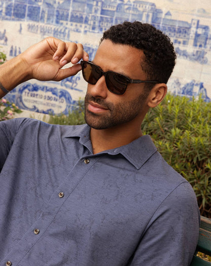 TravisMathew | Knit Featherweight Tides Button-Up - Mood Indigo/Vintage Indigo