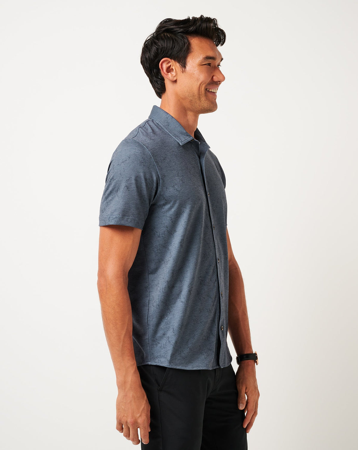 TravisMathew | Knit Featherweight Tides Button-Up - Mood Indigo/Vintage Indigo