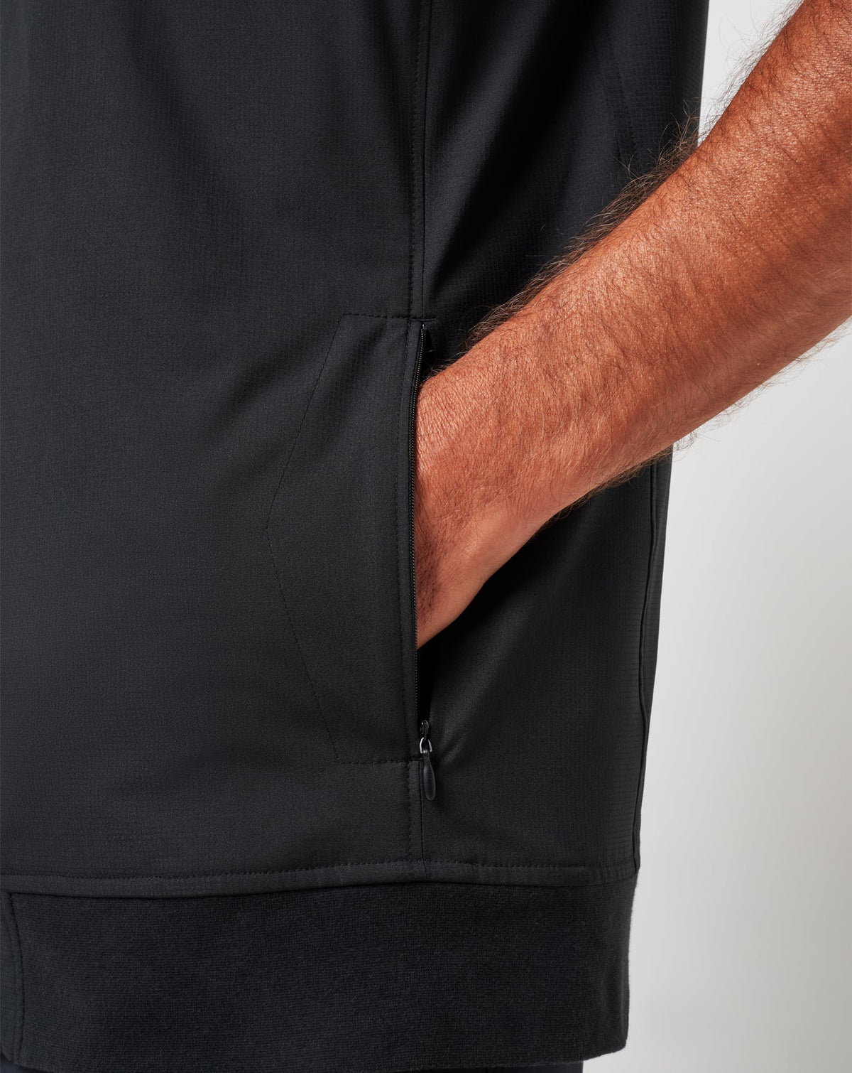 TravisMathew | Wanderlust Vest - Black