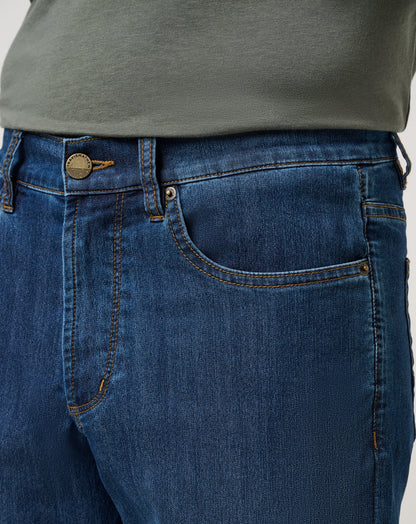 TravisMathew | Legacy Featherweight Jeans - Mid Blue