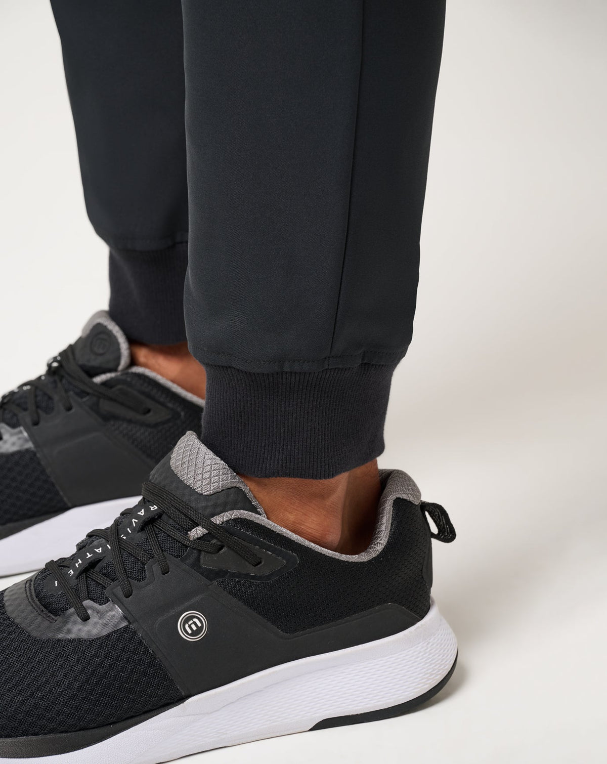 TravisMathew | Open To Close 2.0 Jogger - Black