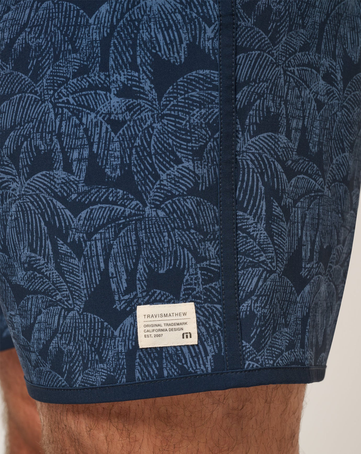 TravisMathew | Tidal Whisper Boardshort 18In - Total Eclipse