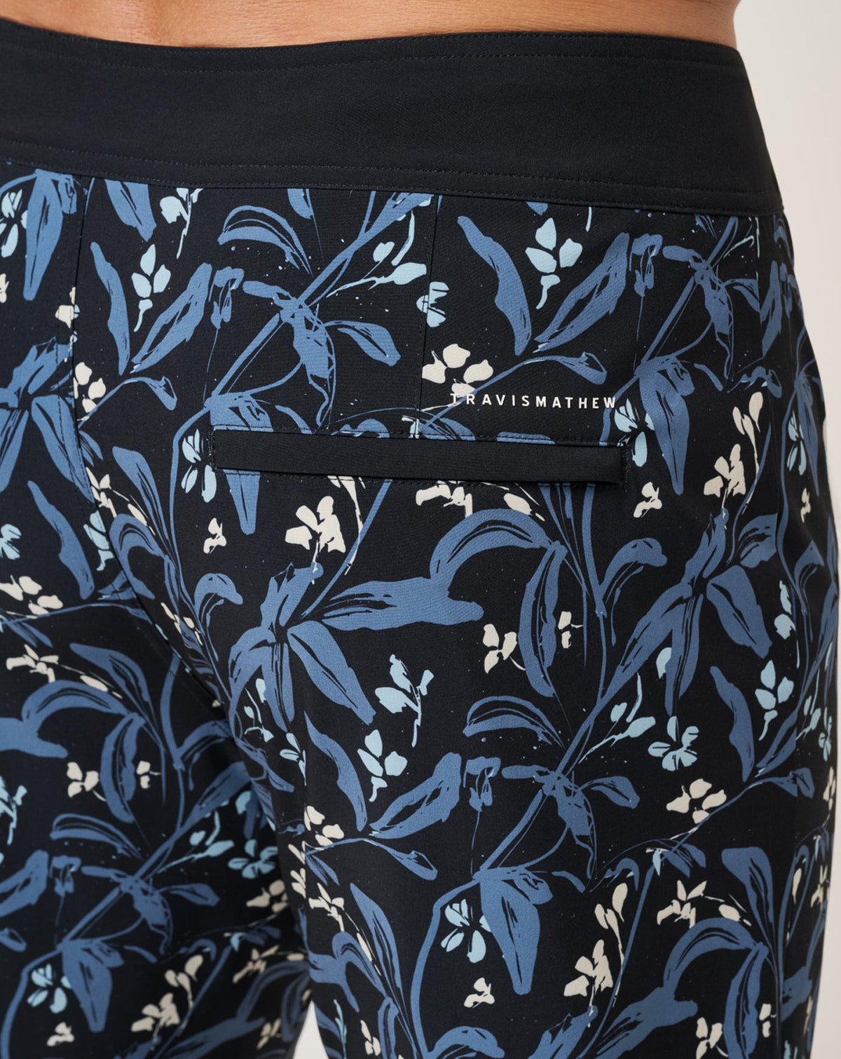 TravisMathew | Relationship Status Boardshort 18.5In - Black