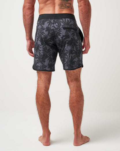 TravisMathew | No Wake Zone Boardshort - Black