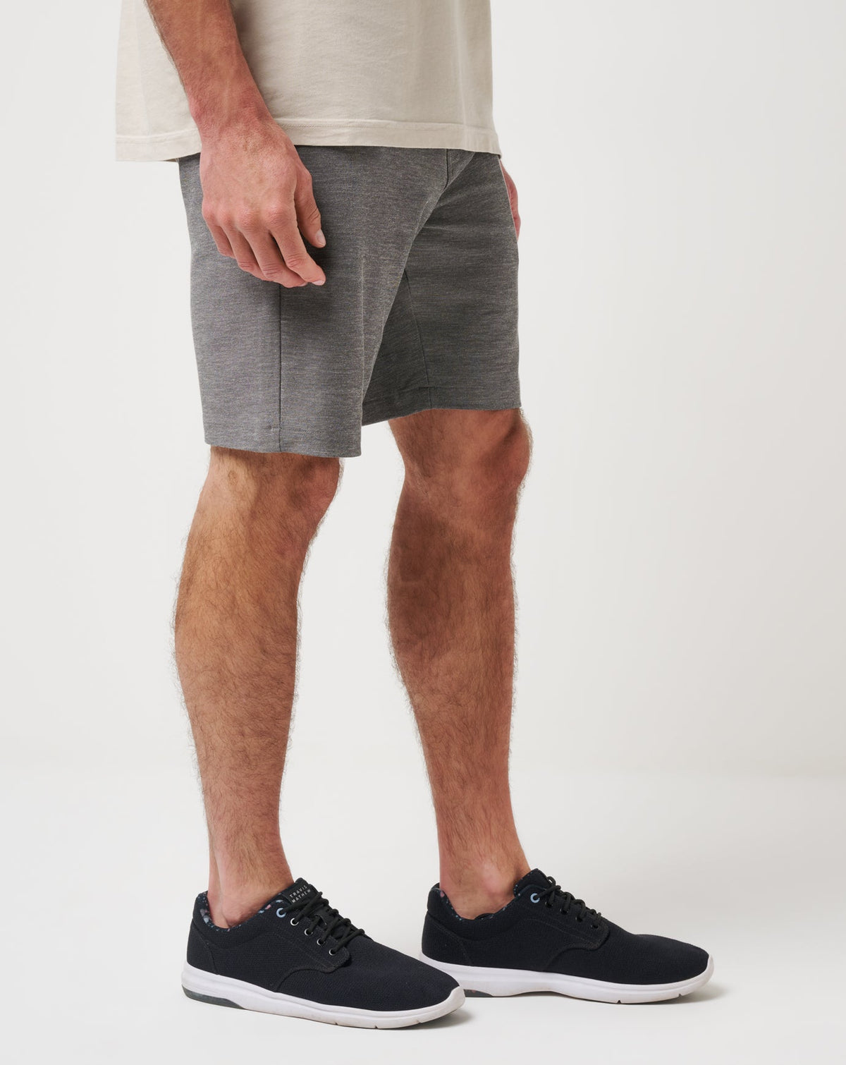 TravisMathew | Adirondack Short 9In - Heather Black