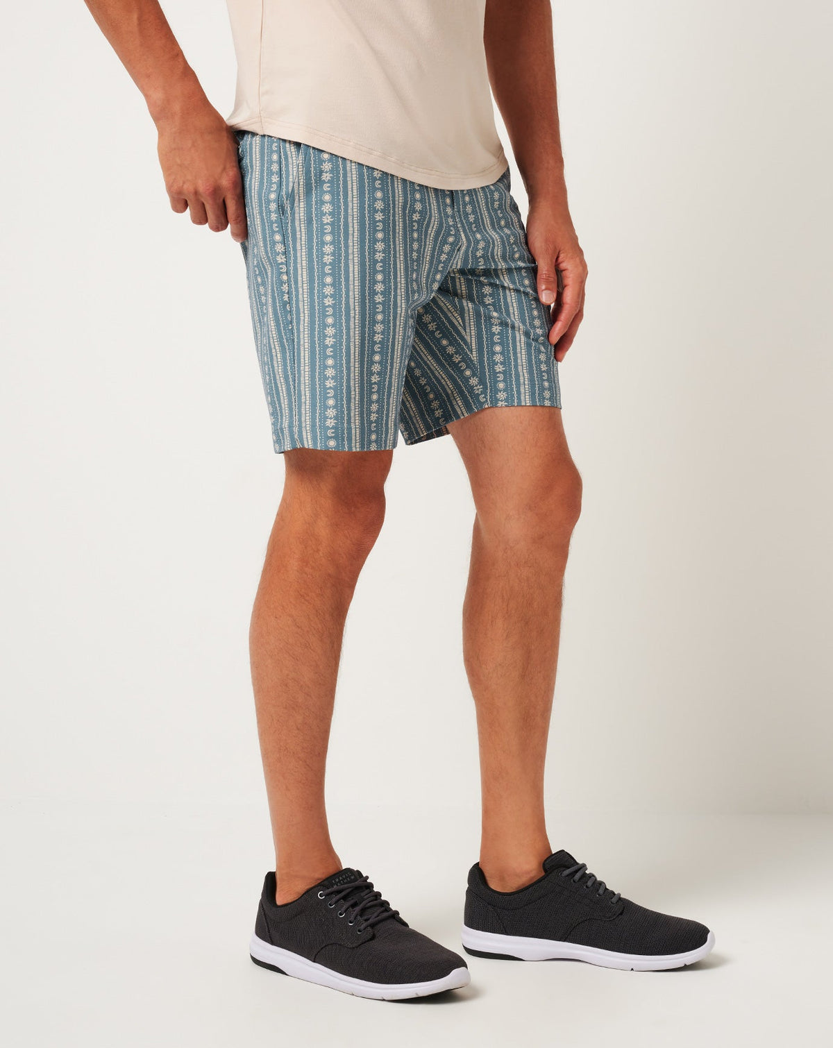 TravisMathew | Tech Chino Print Short 8In - Captains Blue