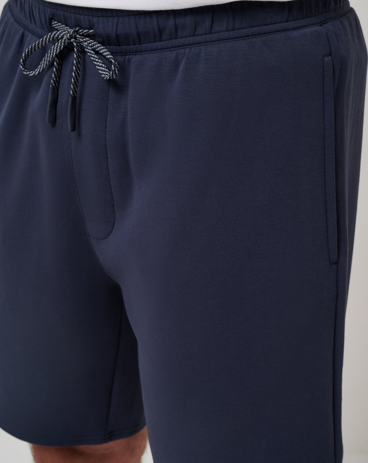 TravisMathew | Fibercloud Short 8In - Total Eclipse