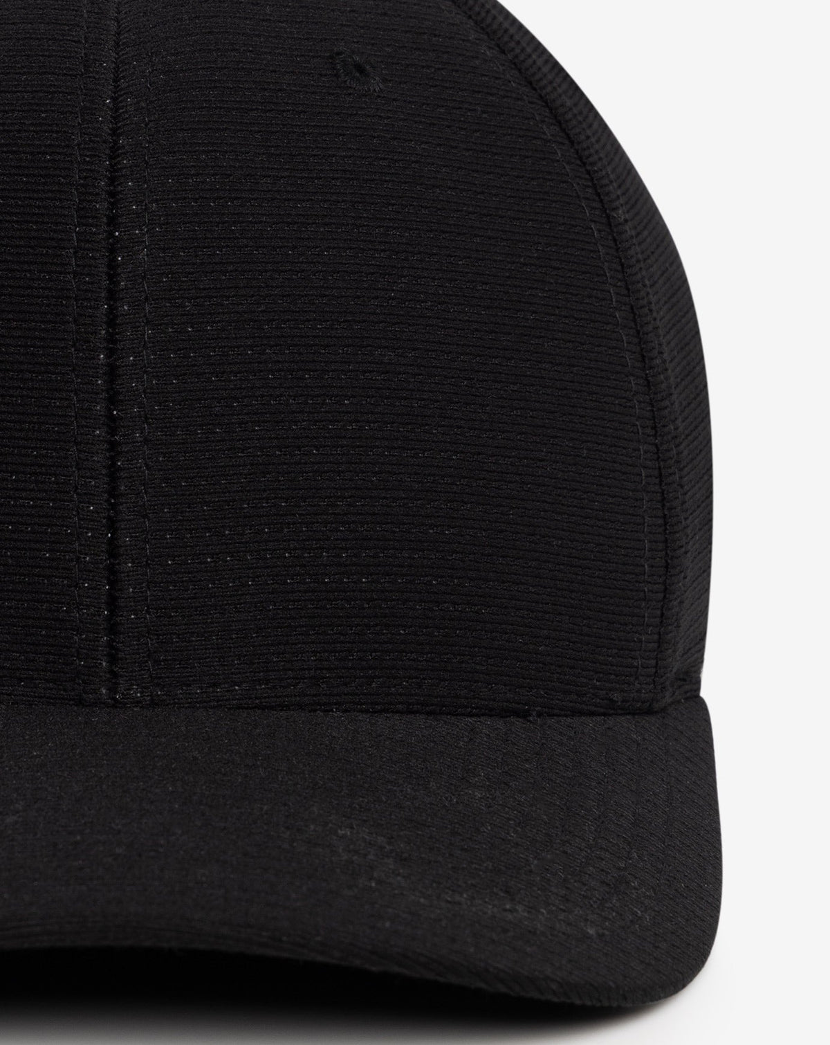 TravisMathew | Nassau Fitted Hat - Black