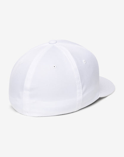 TravisMathew | In The Line Up Fitted Hat - White