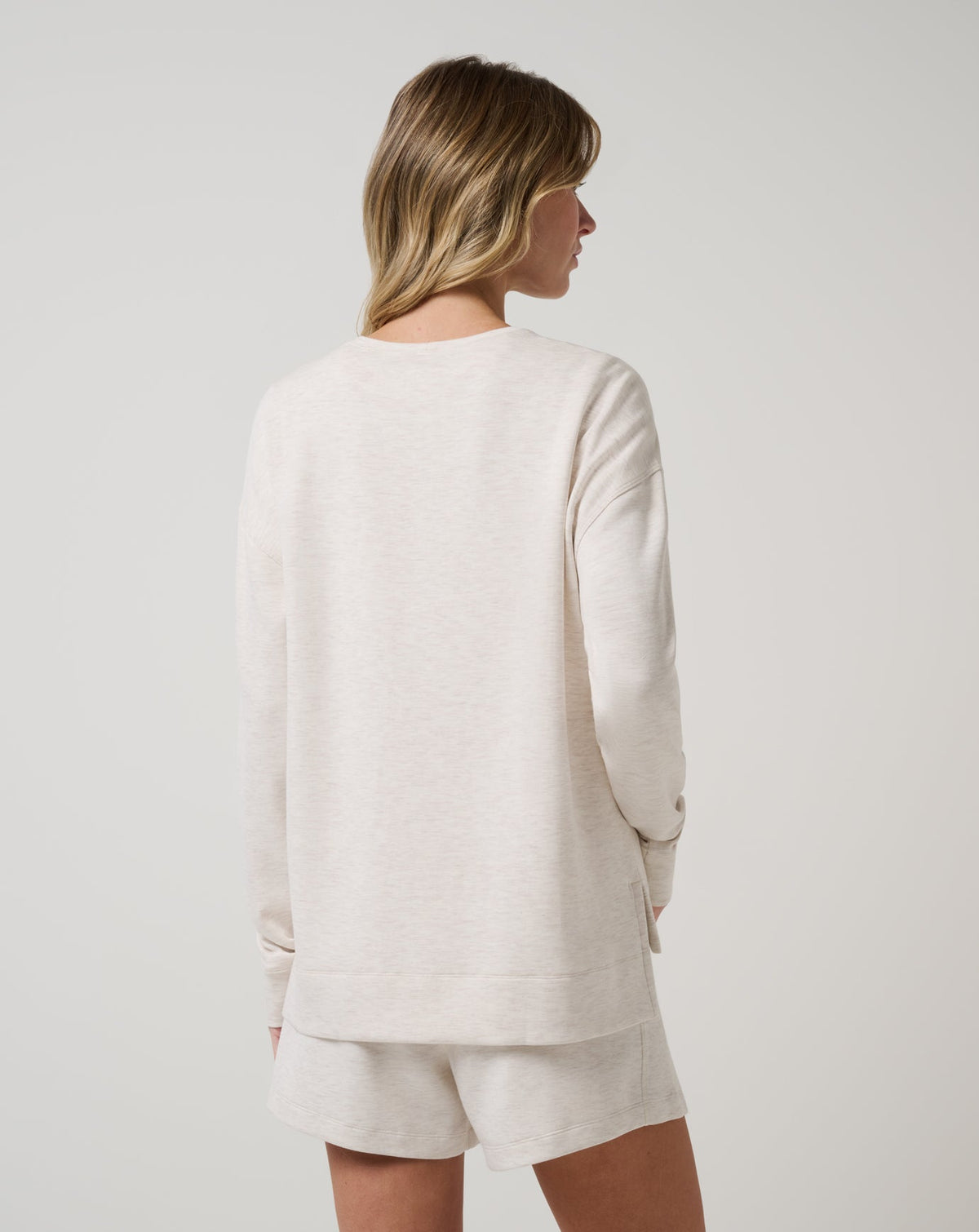 TravisMathew | Skyloft Soft Crew - Heather Brazillian Sand
