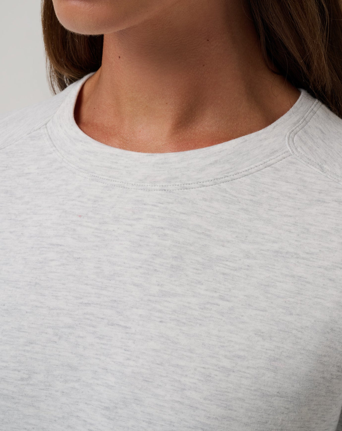 TravisMathew | Skyloft Soft Crew - Heather Light Grey