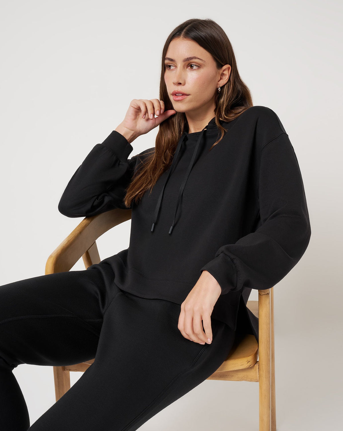 TravisMathew | Skyloft Soft Hoodie - Black