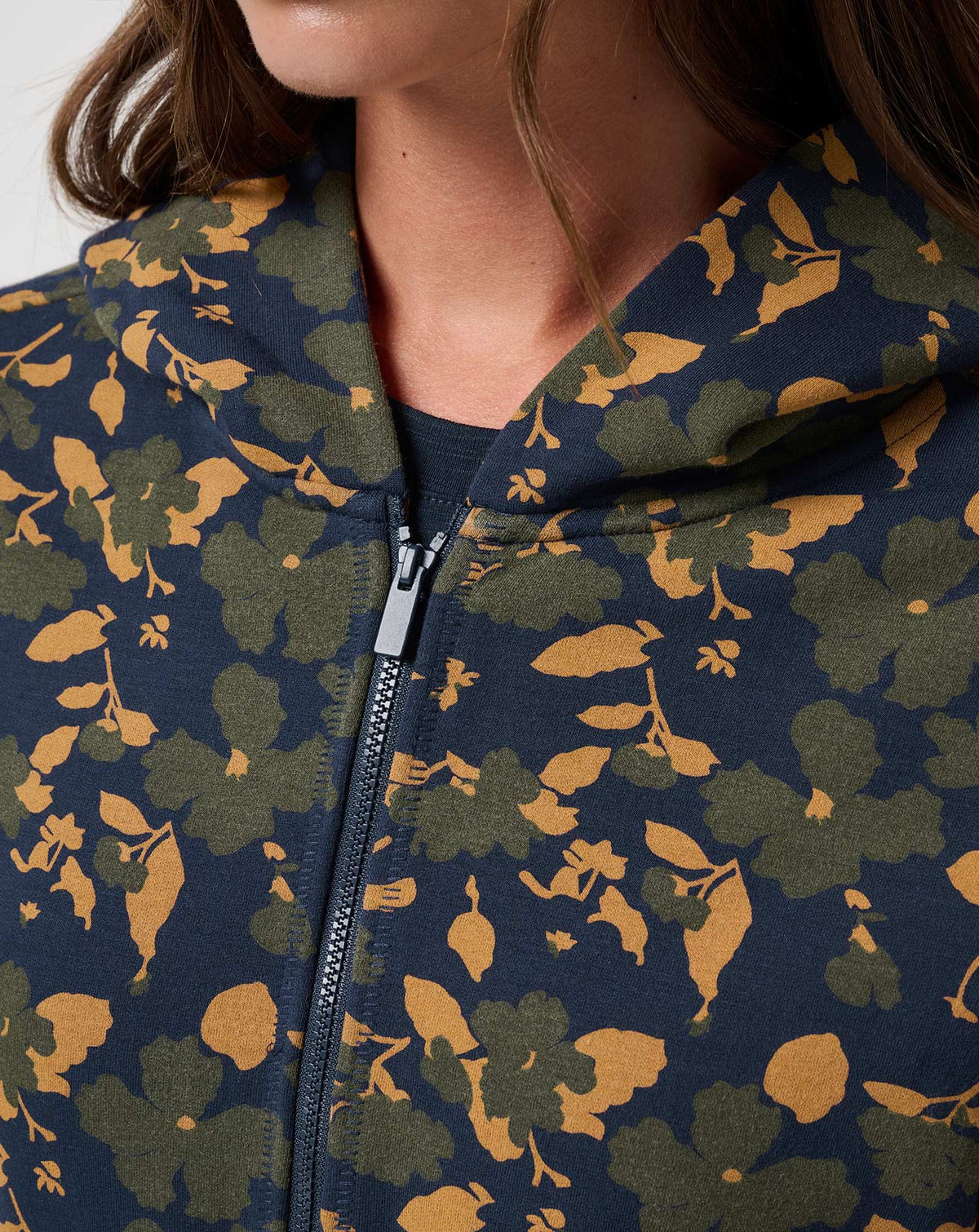 TravisMathew | Cloud Fleece Printed Hoodie - Navy Blazer Floral Multi
