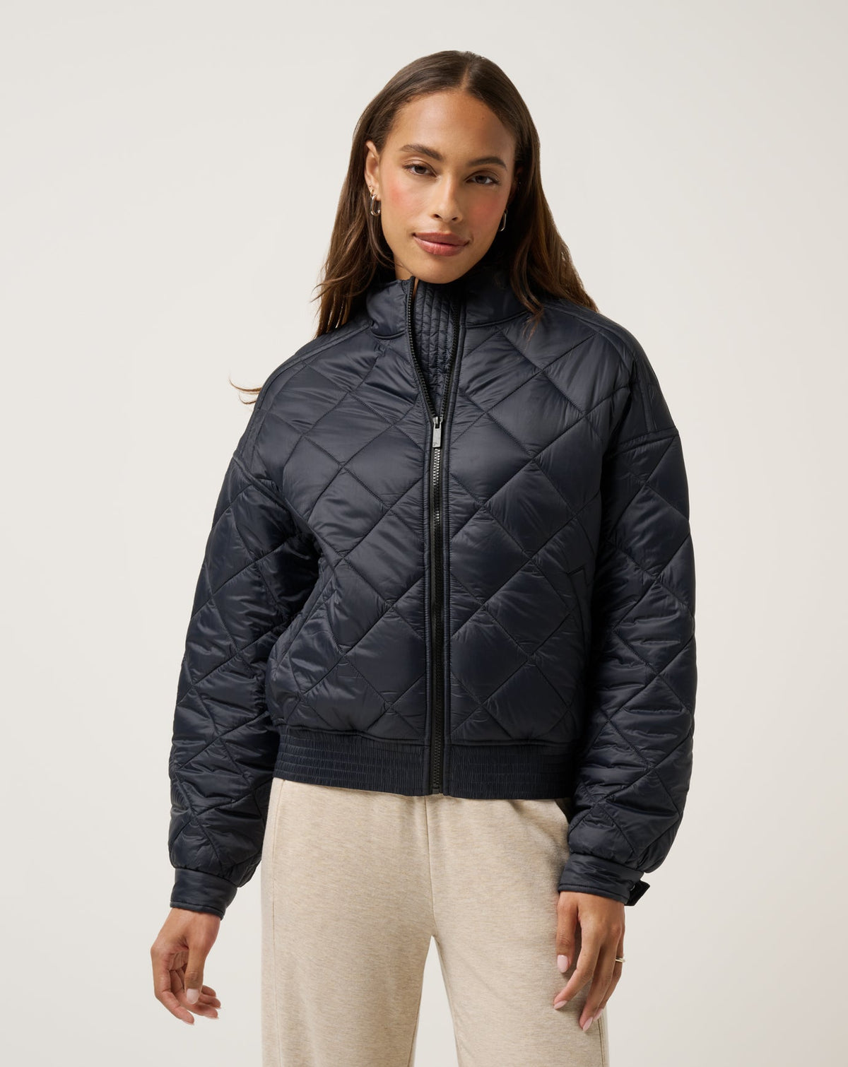 TravisMathew | Lights At Night Quilted Jacket - Obsidian