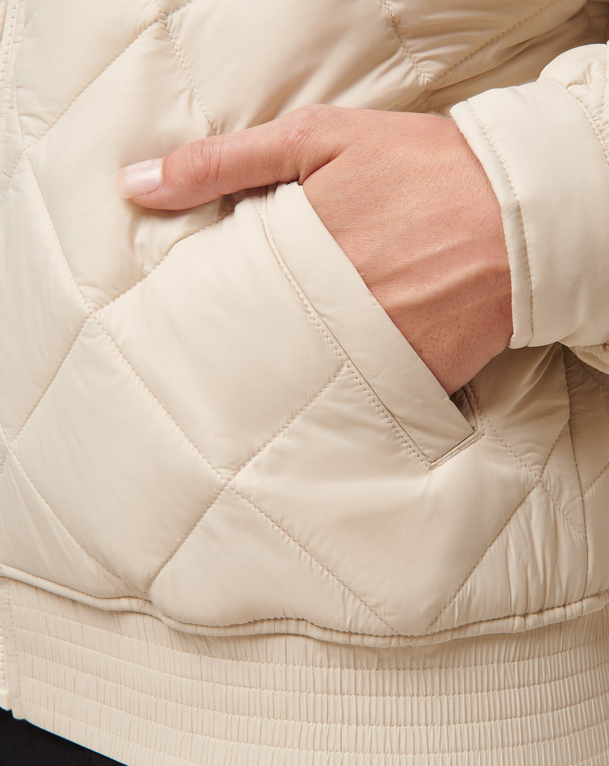 TravisMathew | Lights At Night Quilted Jacket - Pumice Stone