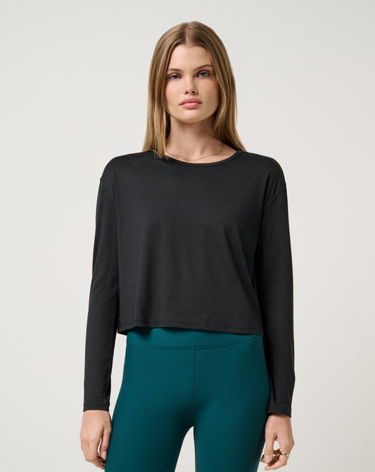 TravisMathew | Skyloft Light Celestia Top - Heather Black