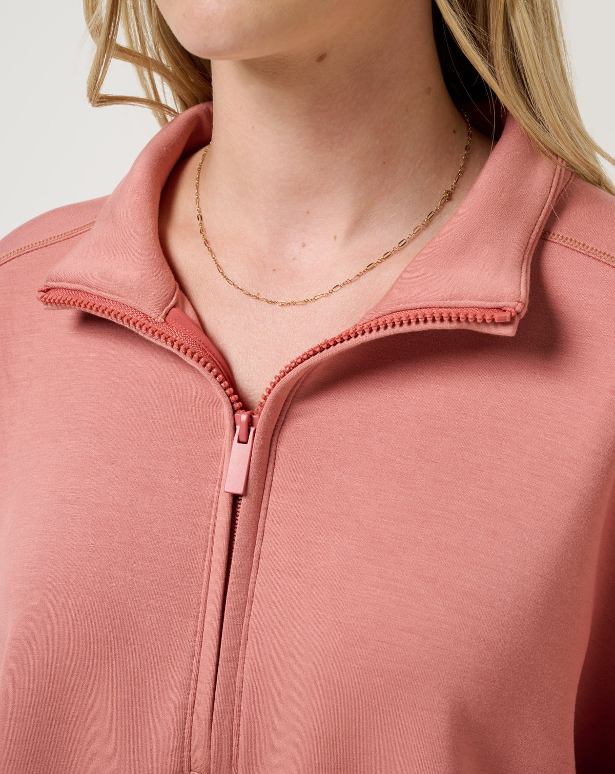 TravisMathew | Skyloft Soft Echo Half Zip - Brick Dust
