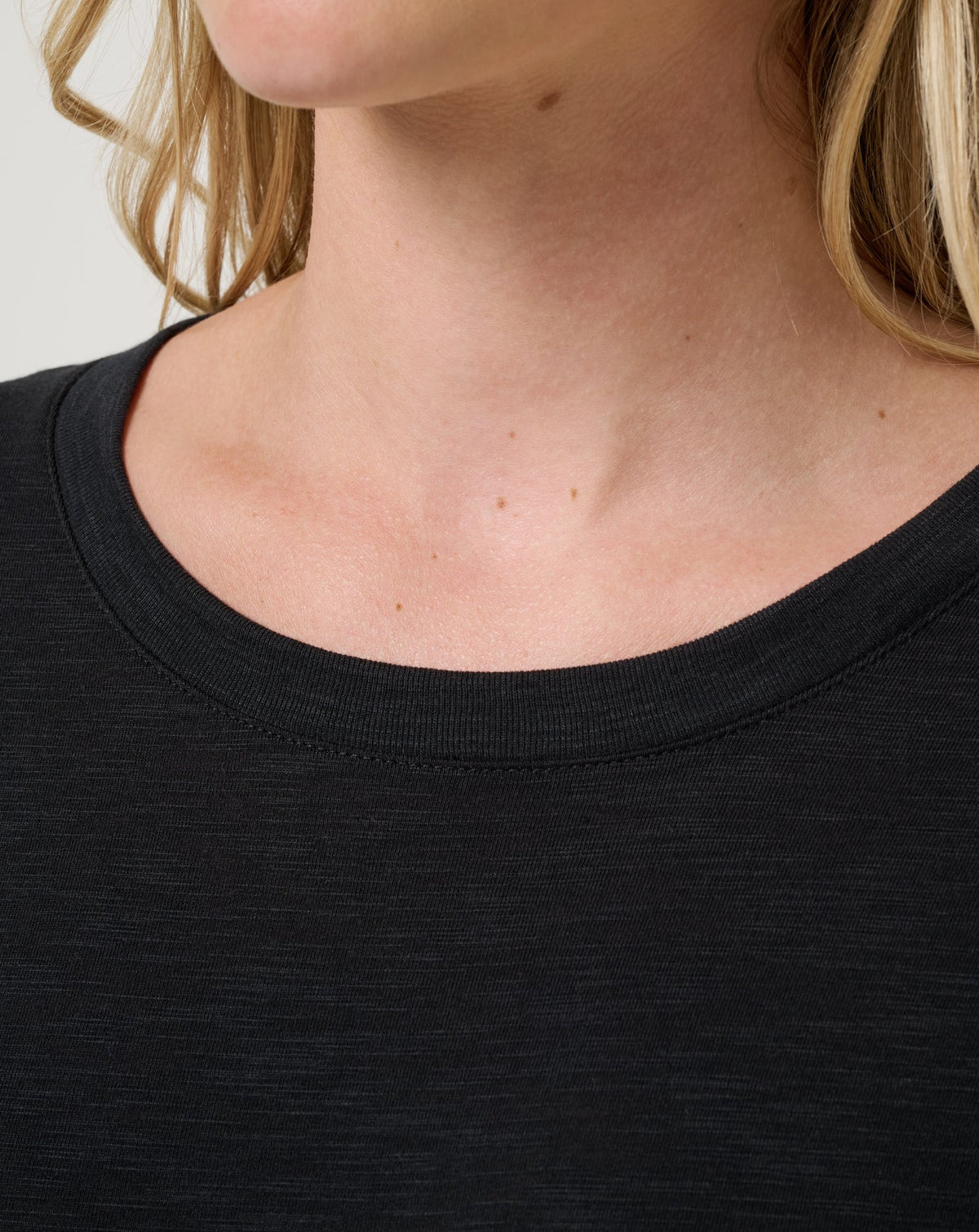 TravisMathew | Cloud Long Sleeve Tee - Black