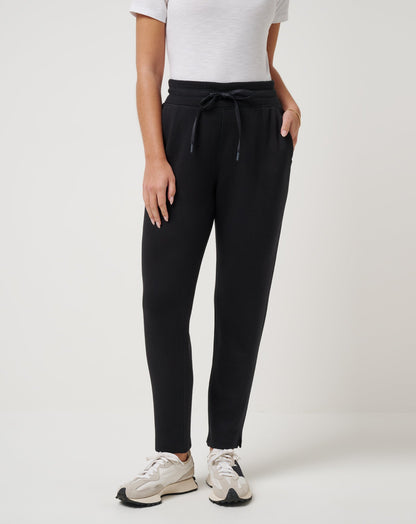 TravisMathew | Skyloft Soft Ankle Pant - Black