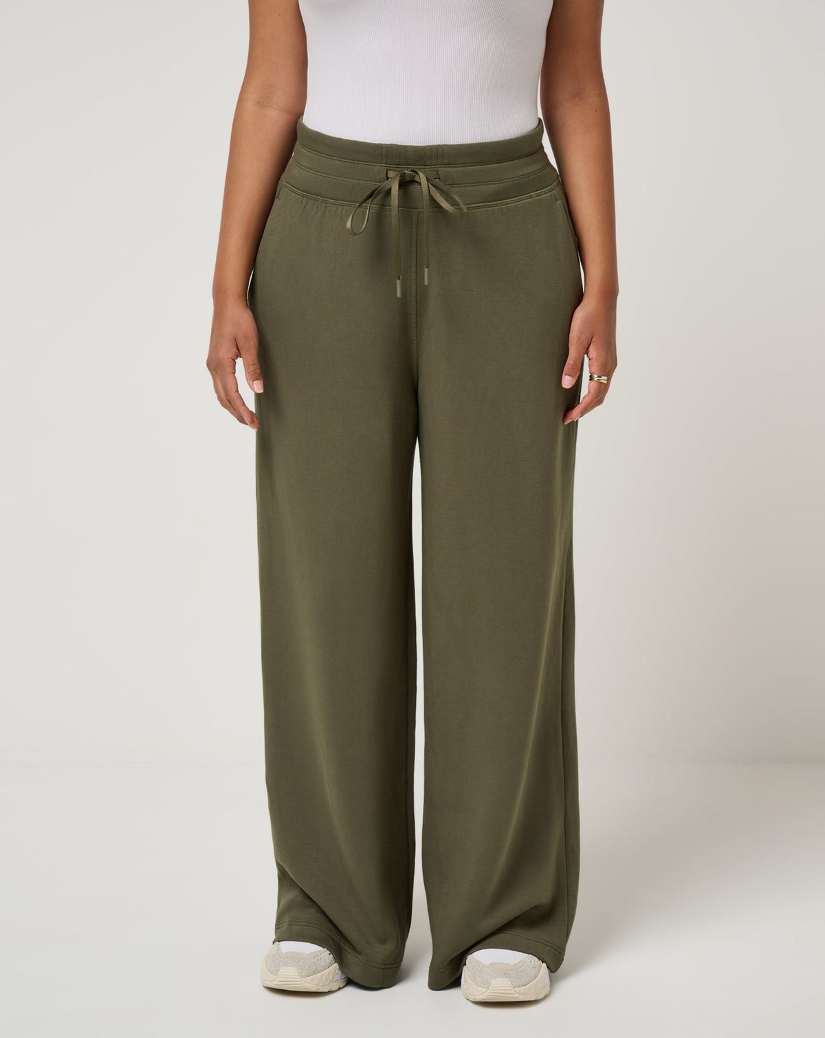TravisMathew | Skyloft Soft Wide Leg Pant - Grape Leaf