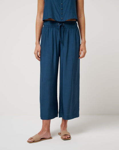 TravisMathew | Savanna Cropped Wide Leg Pant - Poseidon