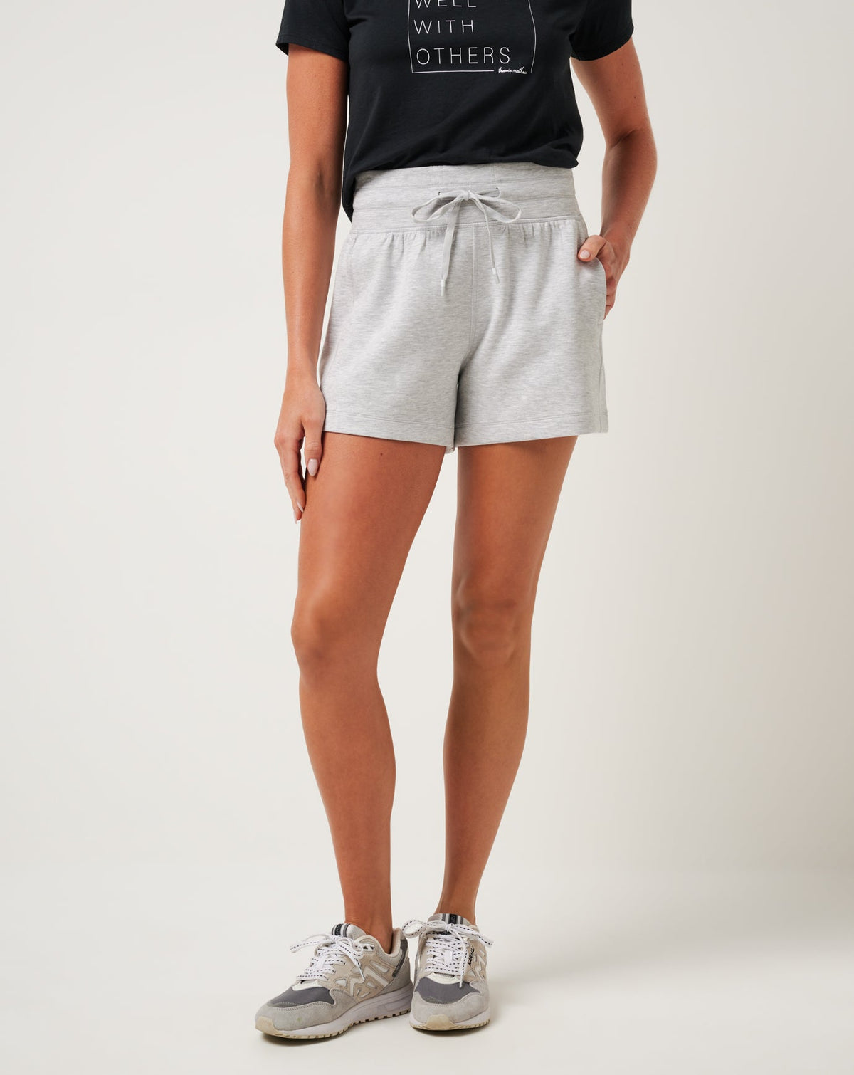 TravisMathew | Skyloft Soft Tie Short - Heather Light Grey