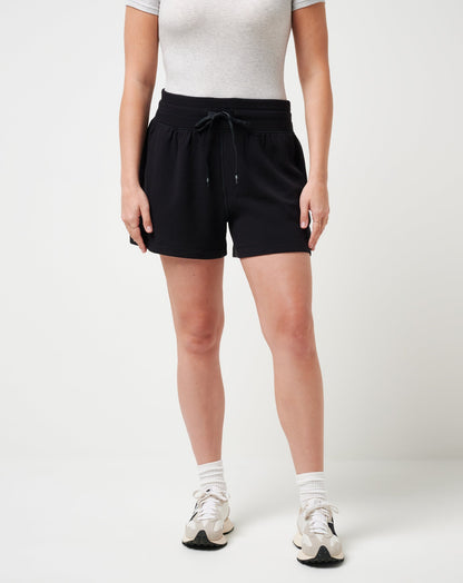 TravisMathew | Skyloft Soft Tie Short - Black