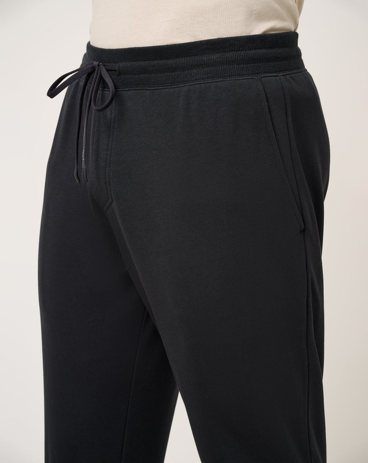 TravisMathew | Shot Maker Cloud Pant - Black