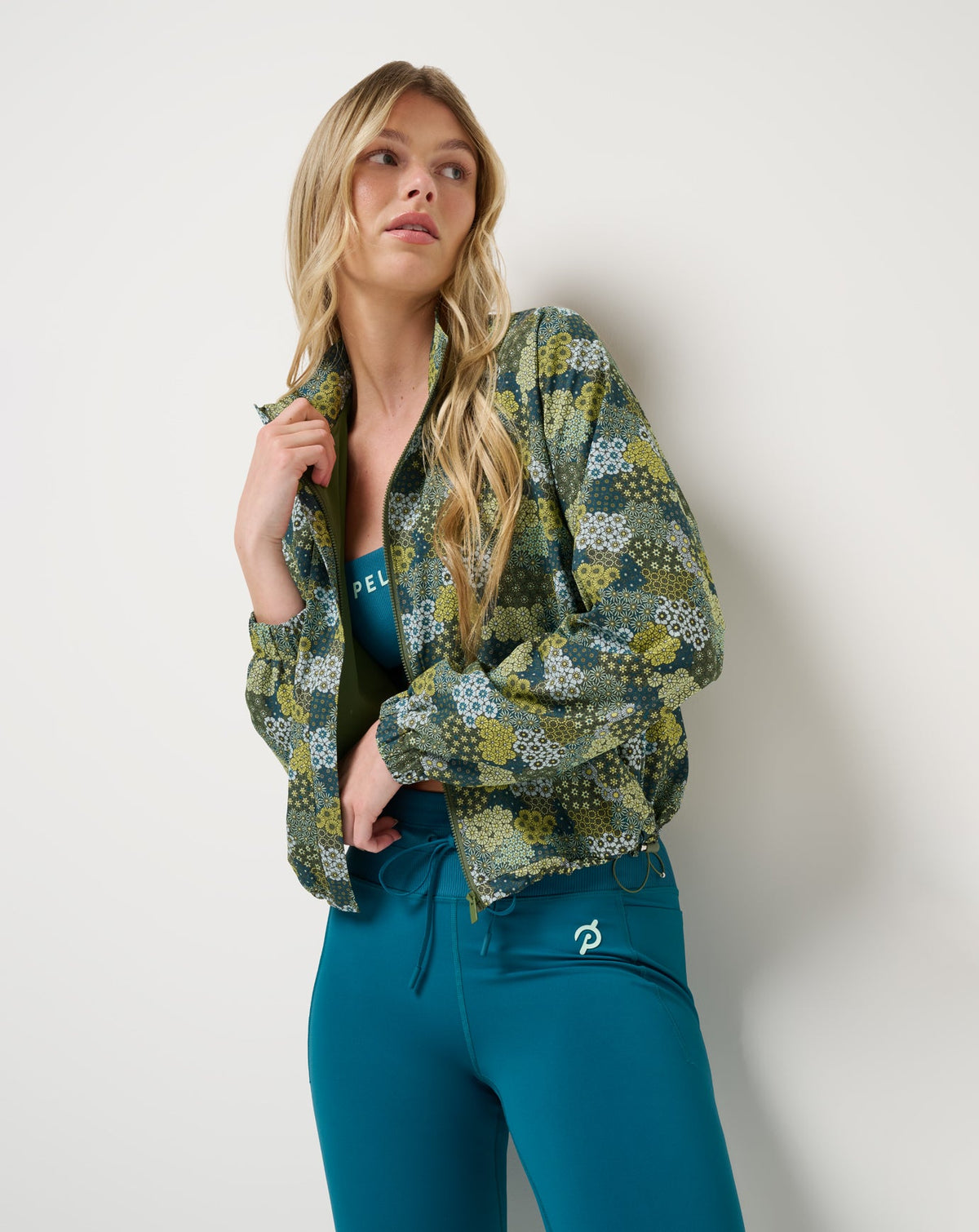 TravisMathew | New Light Jacket - Bronze Green Multi